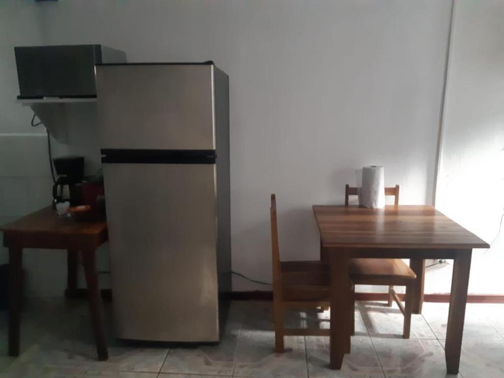Cabinas Chazu #2 Quepos Ngoại thất bức ảnh