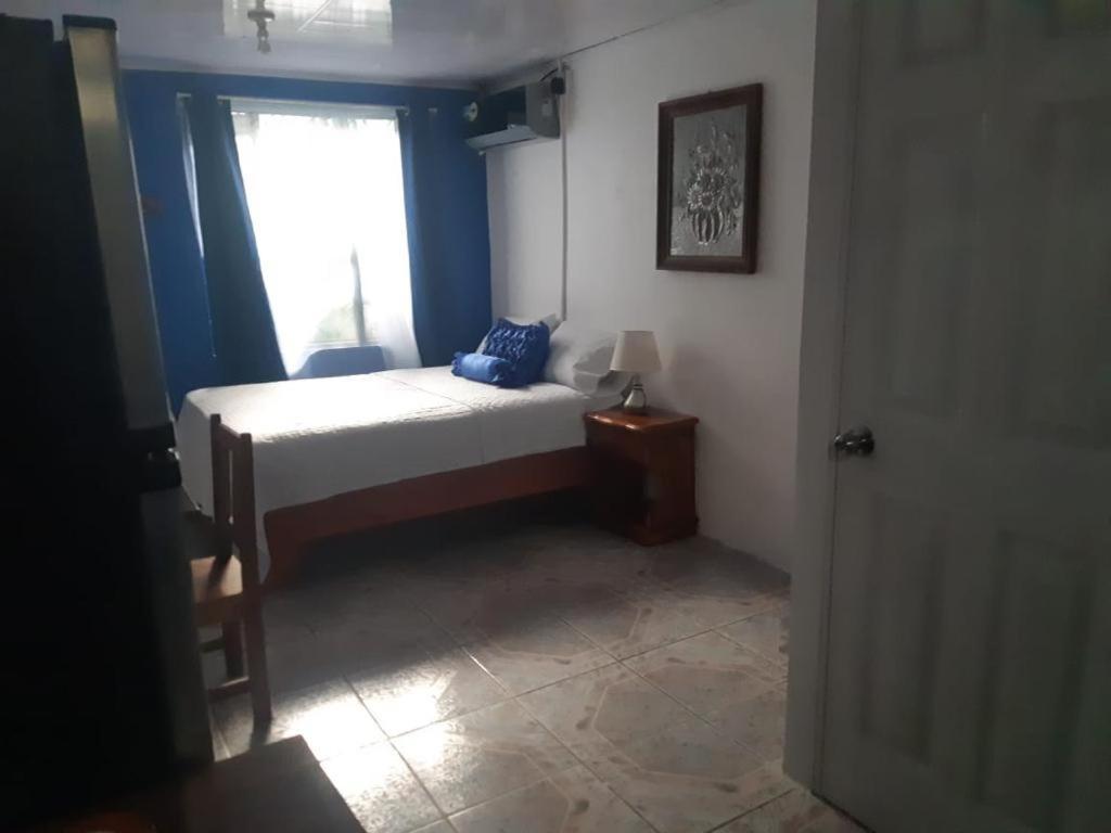 Cabinas Chazu #2 Quepos Ngoại thất bức ảnh